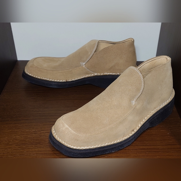 New Alfredo Bannister beige chukka boots - Picture 2 of 2